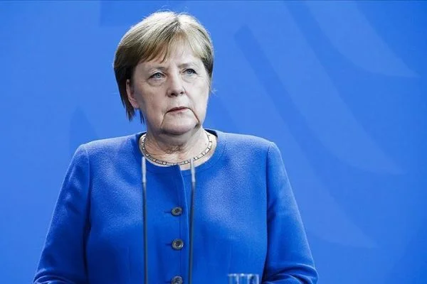 Merkel'den ''Doğu Akdeniz'' açıklaması: Tüm Avrupa Birliği ülkeleri Yunanistan'ı desteklemeli