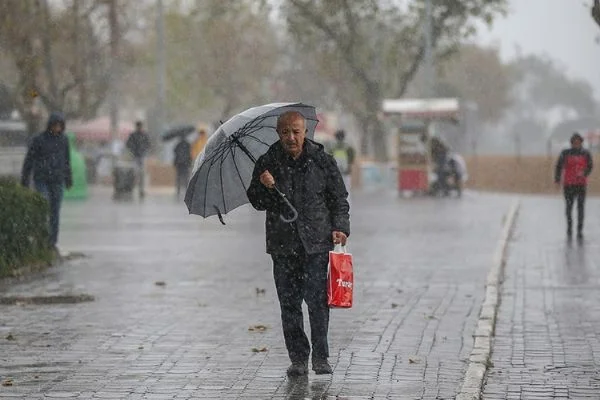 Meteorolojiden İstanbul için sağanak uyarısı