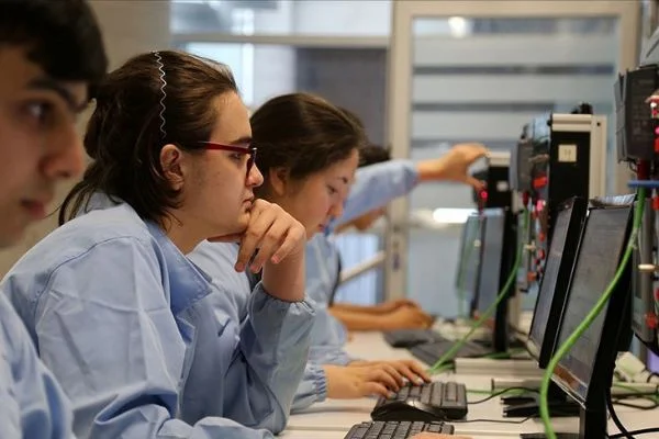 OSB'lerdeki liselere gençlerden büyük ilgi