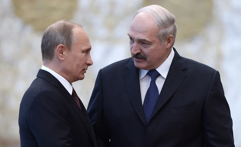 Putin'den Lukaşenko'ya tebrik