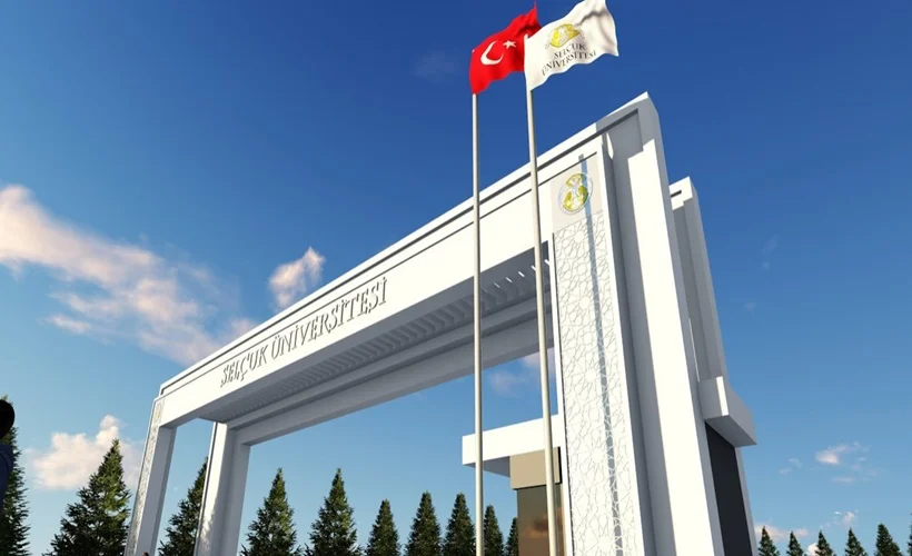 Selçuk Üniversitesi'nde mezuniyet sevinci