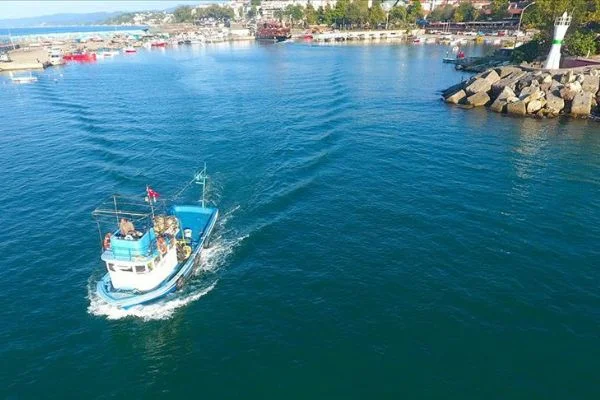 Sezon hazırlıklarını tamamlayan balıkçılar umutlu bekleyişe geçti