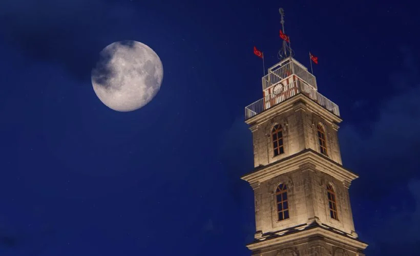 Tarihi Saat Kulesi eski ihtişamına kavuşuyor