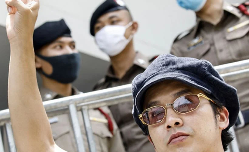 Tayland'da hükümet karşıtı gösterilerin liderlerine gözaltı