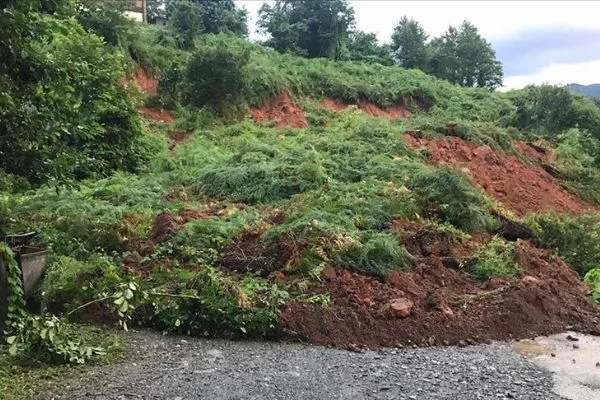 Trabzon'da şiddetli yağış can aldı
