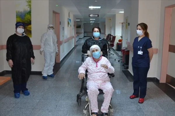 Türkiye'de Kovid-19'dan 224 bin 970 kişi iyileşti