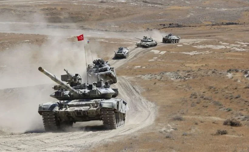 Türkiye ve Azerbaycan'ın geniş kapsamlı ortak askeri tatbikatı sürüyor