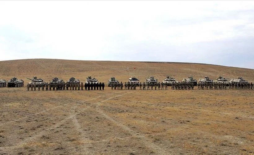 Türkiye ve Azerbaycan'ın tatbikatında helikopter ve zırhlı araçlarla operasyon yapıldı