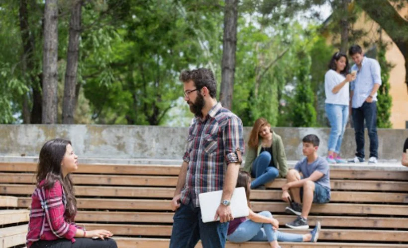 Vakıftan yanı mısınız devletten yana mı?