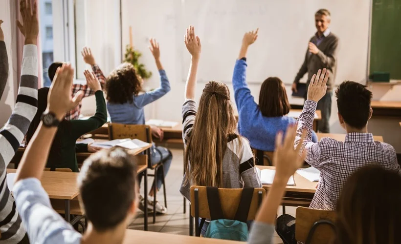 YÖK destek burslarına devam ediyor