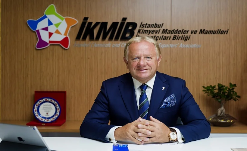 Adil Pelister kimdir?