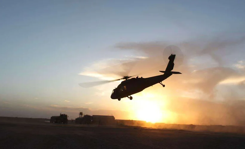 Afganistan'da askeri helikopter düştü: 2 ölü