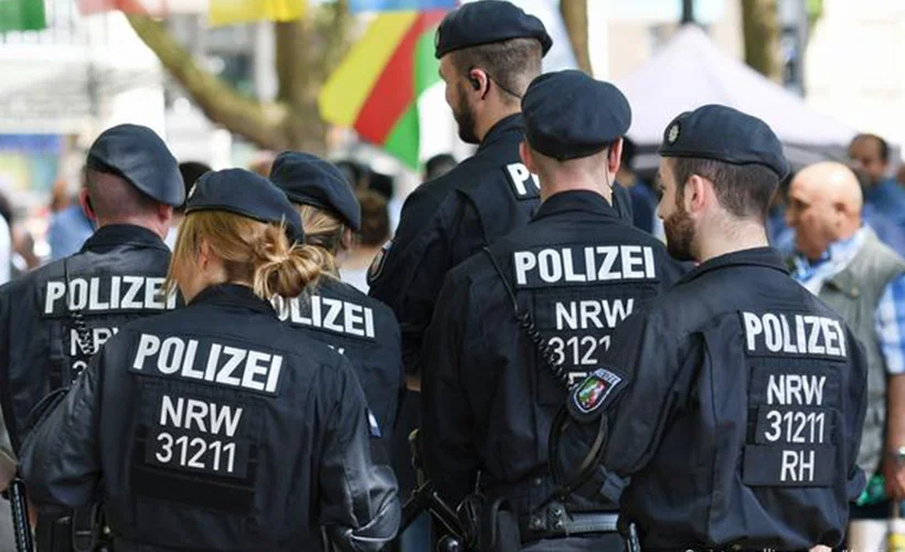 Alman polisi zan altında!