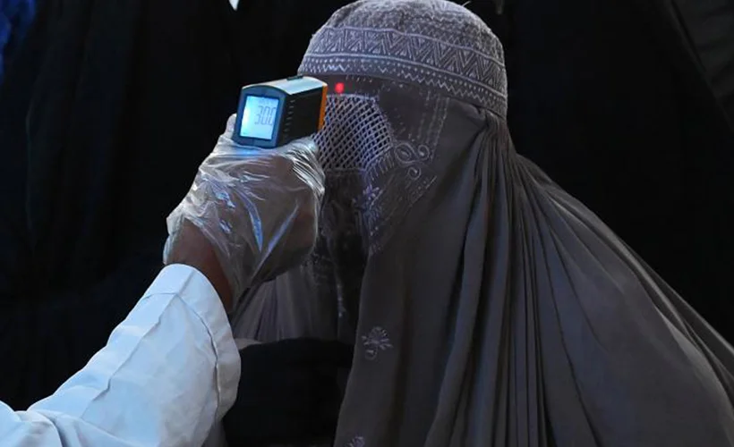 Avrupalılar, korona salgını döneminde burka yasağını sorguluyor