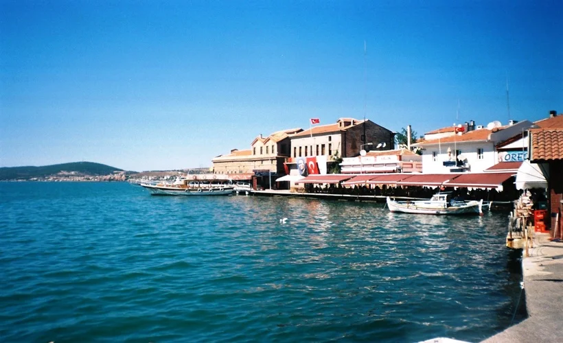 Ayvalık'ta mava ve yeşilin her tonu var