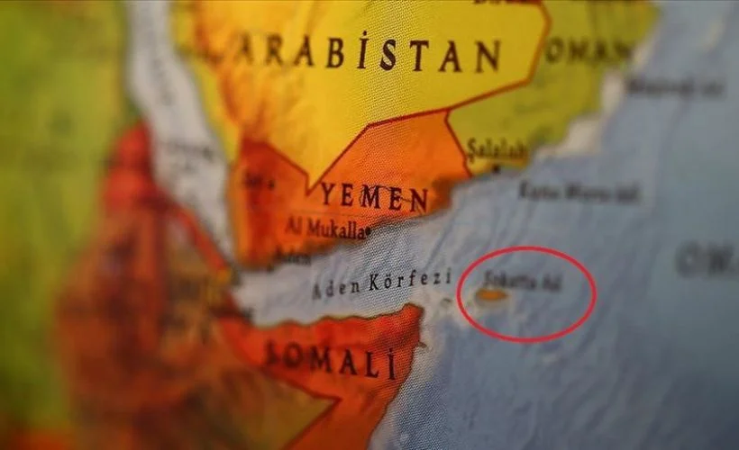 BAE gemisi Yemen'in Sokotra Adası'ndaki limana yasa dışı giriş yaptı