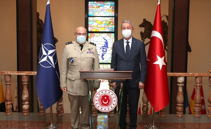 Bakan Akar ile NATO Askeri Komite Başkanı Peach'den Doğu Akdeniz görüşmesi