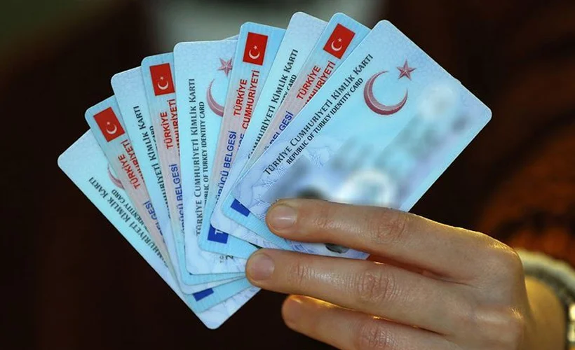Bakan Soylu duyurdu: Sürücü belgeleri yeni kimlik kartına yüklenecek