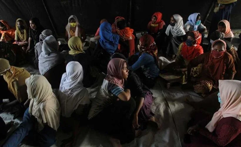 Bangladeş'te ailelerine kavuşmak isteyen Arakanlı kadınlar açlık grevinde