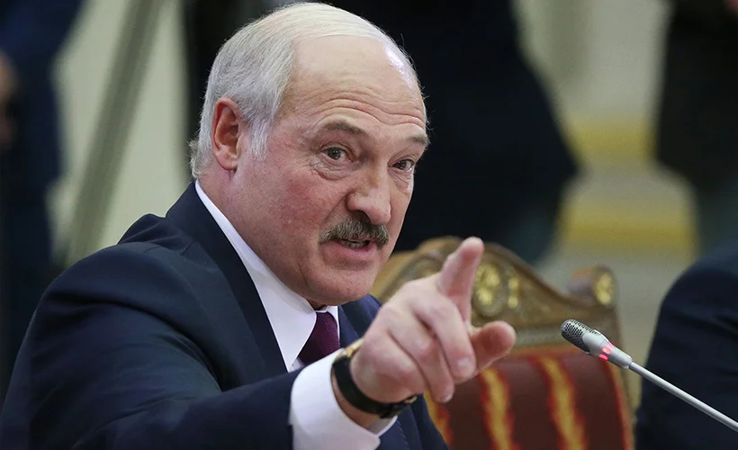 Belarus Cumhurbaşkanı Aleksandr Lukaşenko yemin ederek görevine başladı