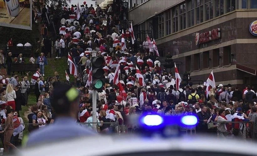 Belarus'taki protestolarda 400'den fazla kişi gözaltına alındı