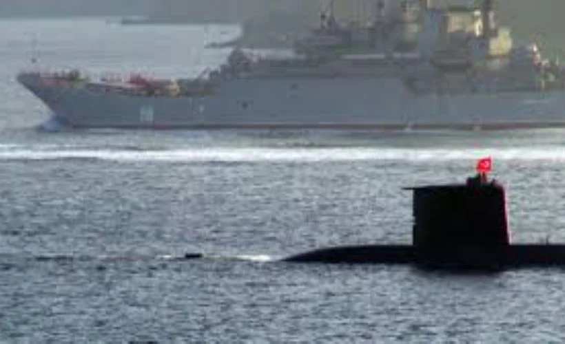 Çanakkale Boğazı'ndan Rus savaş gemisi geçti