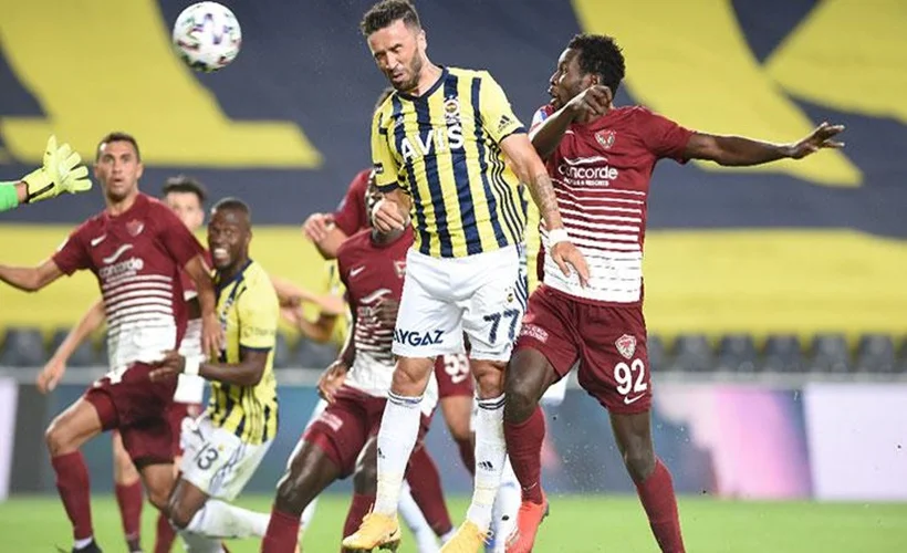Fenerbahçe evinde avantajı kaçırdı