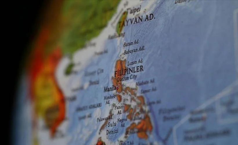 Filipinler, Çinli bakanın ziyaretine dair açıklamadaki Güney Çin Denizi vurgusunu geri çekti