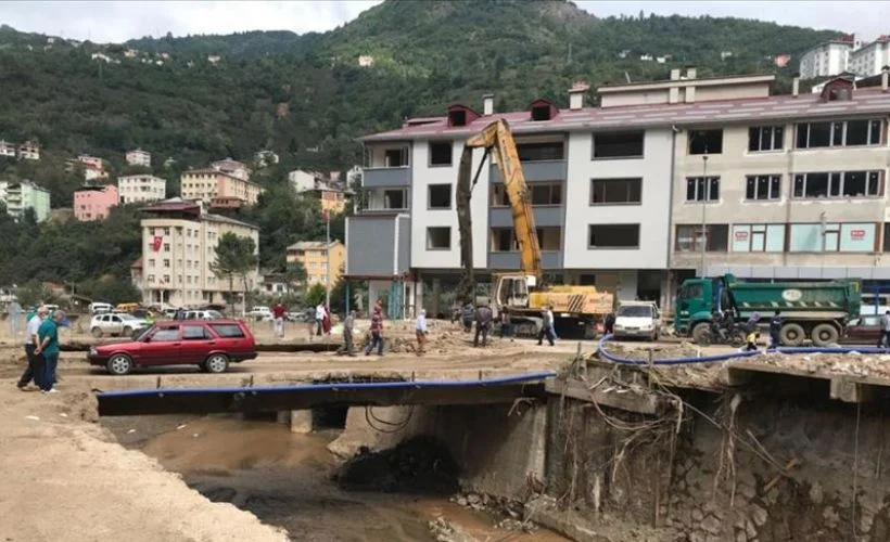 Giresun'da selden etkilenen afetzedelere destek
