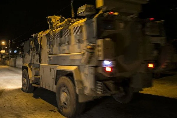 İdlib'de teröristlerin silahlı saldırısında yaralanan asker şehit oldu