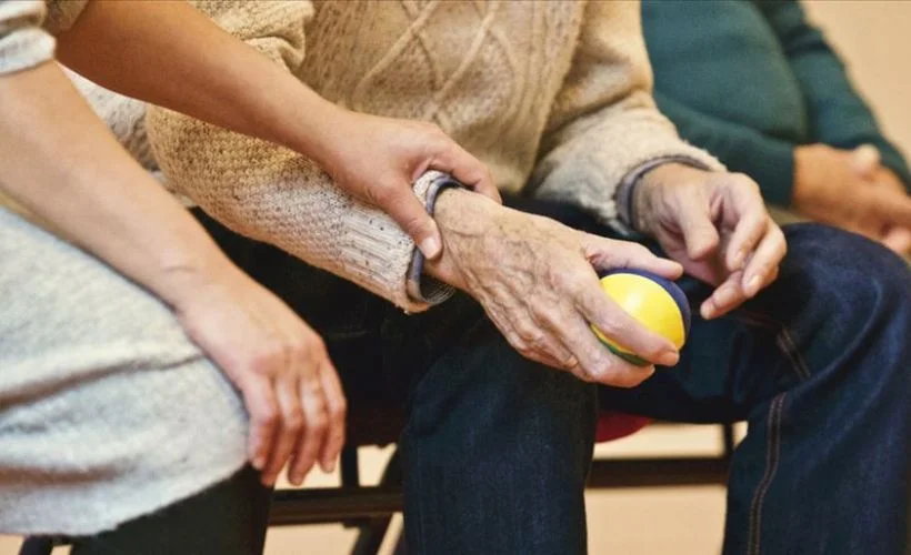İran'da 7 dakikada bir kişi alzheimer oluyor