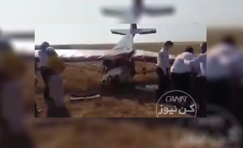İran'da eğitim uçağı düştü