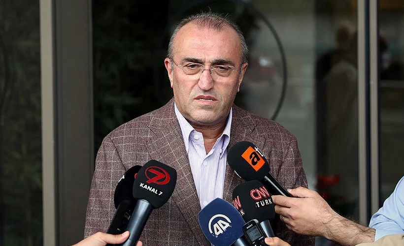 ''Mesut Yılmaz yoğun bakımda değil odasında''