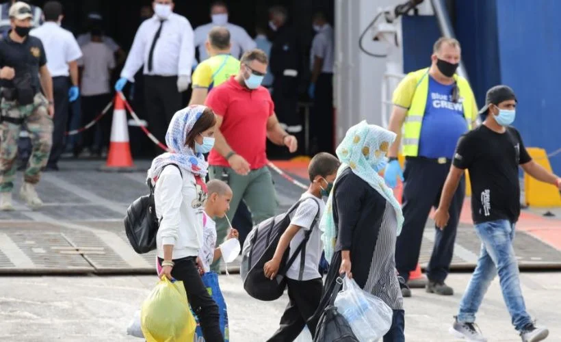 Midilli Adası'ndan 2,500 Mülteci Yunanistan yolcusu