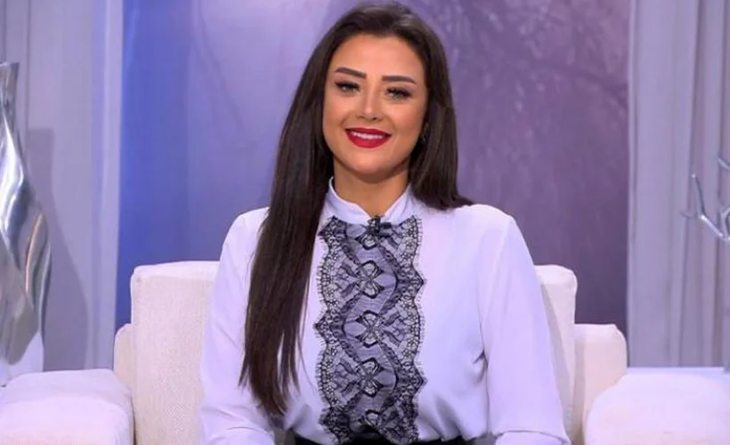 Mısırlı kadın sunucuya 'başörtüsü' soruşturması