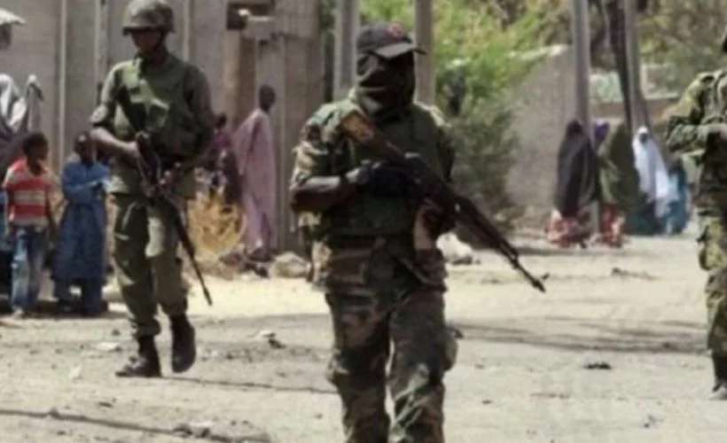 Nijerya'da Boko Haram üyeleri askeri üsse saldırı düzenledi: 9 asker öldü