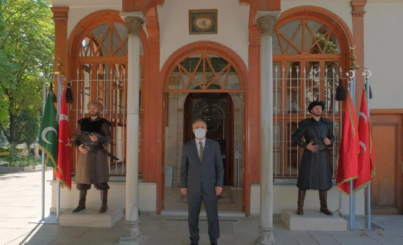 Osman Gazi Türbesi'nde 'Sancak Nöbeti' dönemi