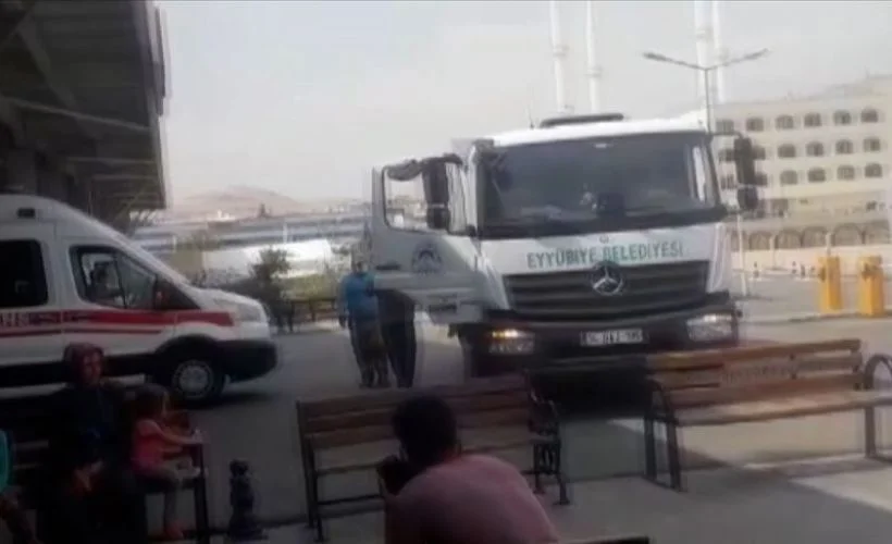 Rahatsızlanan çocuk çöp kamyonuyla hastaneye yetiştirildi