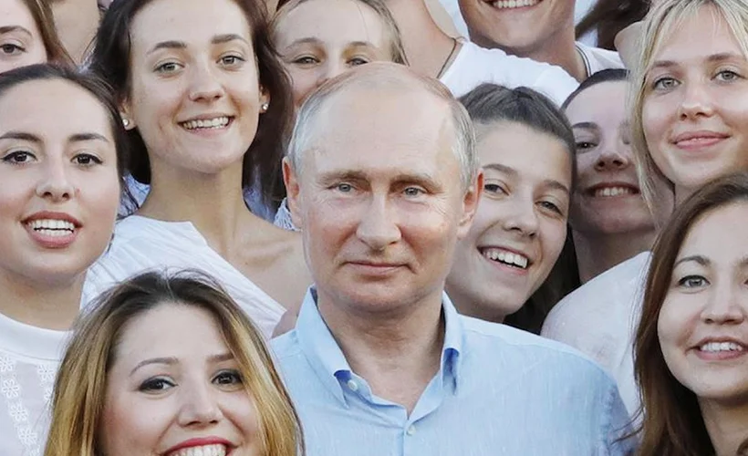 Rus halkının gözünde dost ve düşman ülkeler