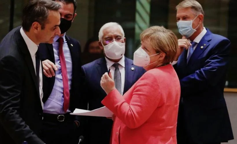Şansölye Merkel Morio mültecilerine yardım için kolları sıvadı