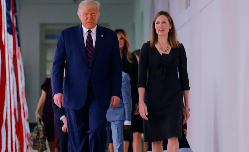 Trump, Yüksek Mahkeme yargıcı adaylığına Barrett'i gösterdi