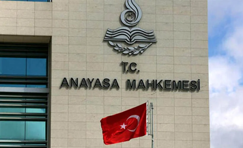 Anayasa Mahkemesi'nden 'ışıklar' açıklaması
