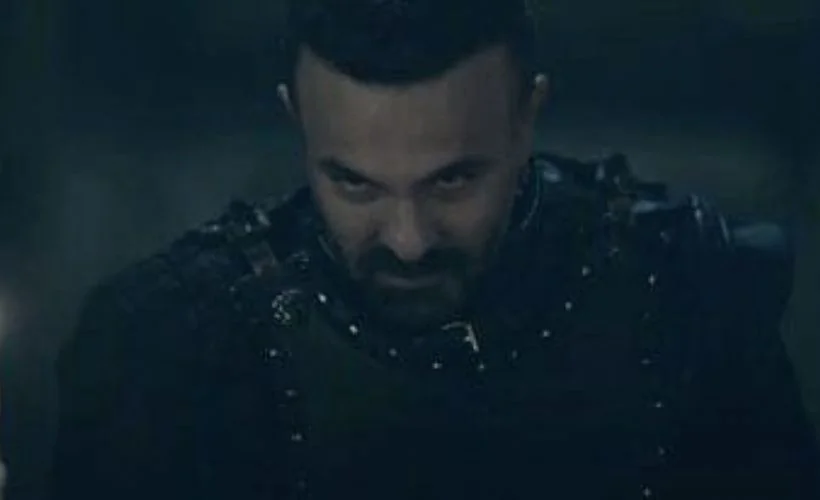 Aya Nikola kimdir?