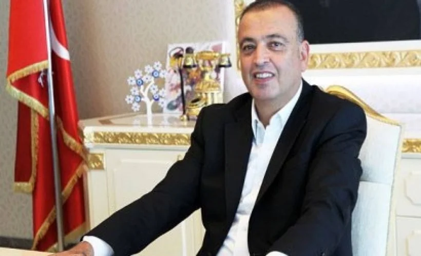 Battal İlgezdi kimdir?