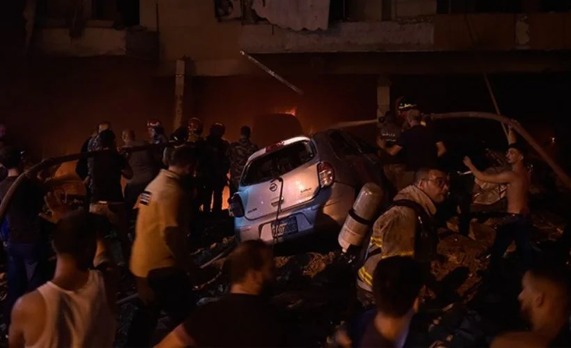 Beyrut bir kez daha patlama ile sarsıldı