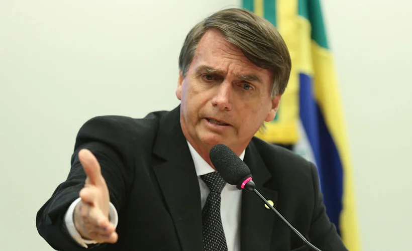 Bolsonaro: Sokağa çıkma yasağı delilik