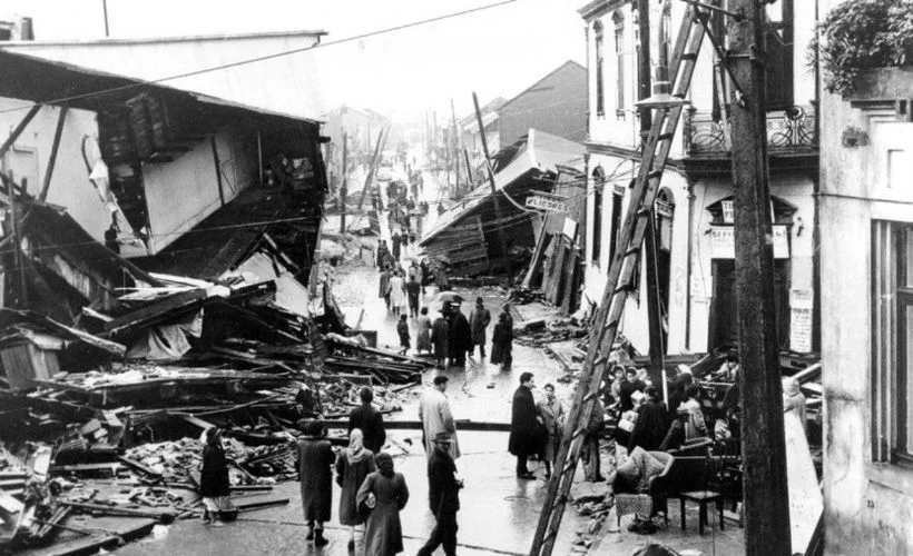 Depremler 'tarihi' acılar yaşattı
