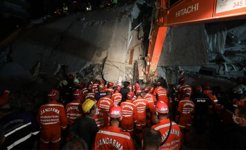 Devletin tüm kurumları deprem bölgesinde