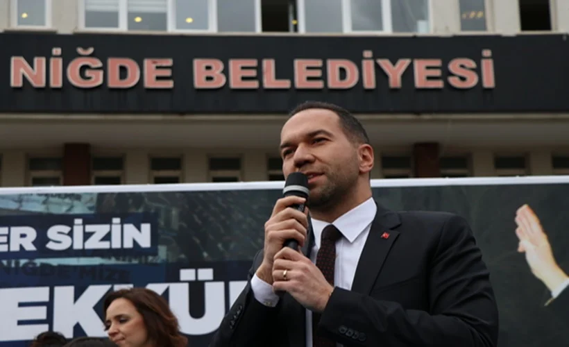 Emrah Özdemir kimdir?