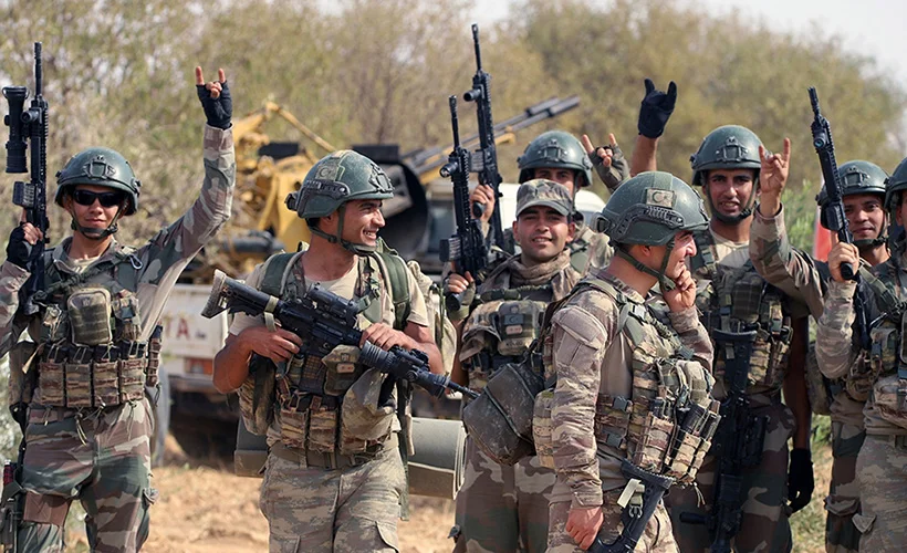 Ermenistan-Azerbaycan cephe hattında çatışmalar sürüyor